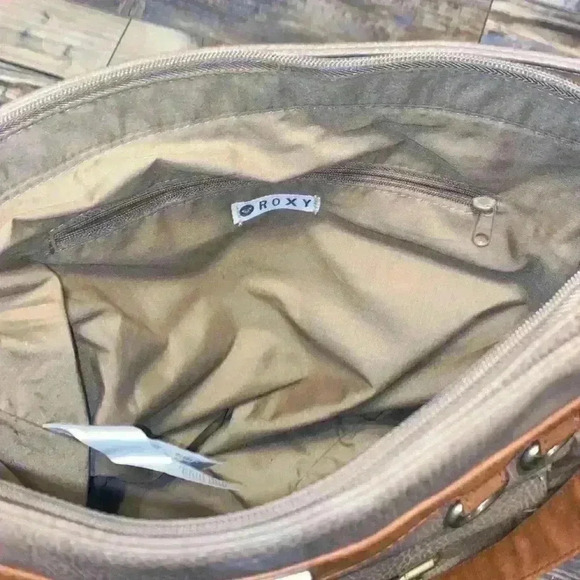 Roxy Ever so Sweet Shoulder Handbag - Picture 6 of 7